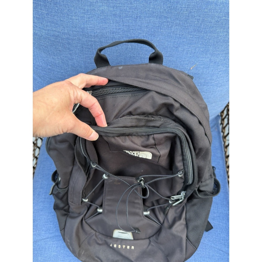 The North Face Backpack Jester black Hiking Camping Daypack School Bag - Picture 2 of 5